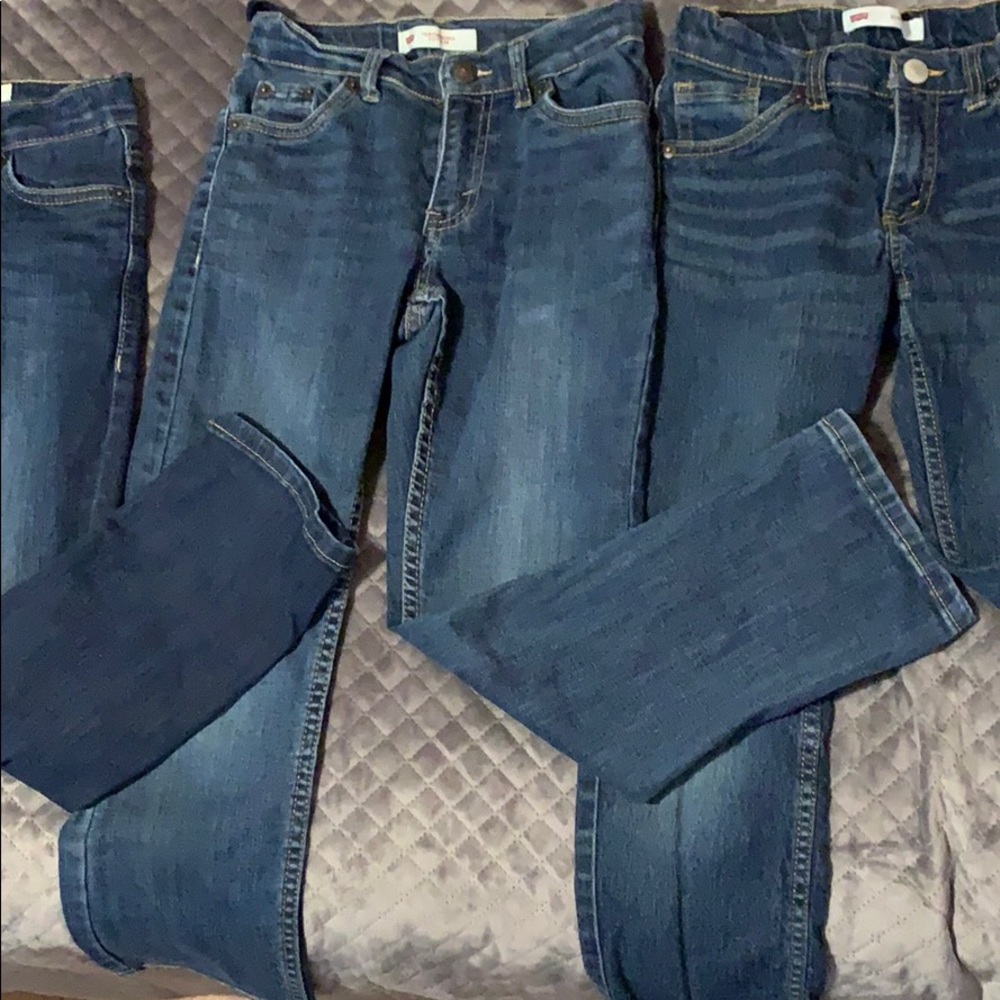 Levi’s boy jeans 👖 2 pairs left - Picture 3 of 6